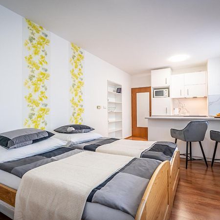 Apartment Komín Exteriér fotografie