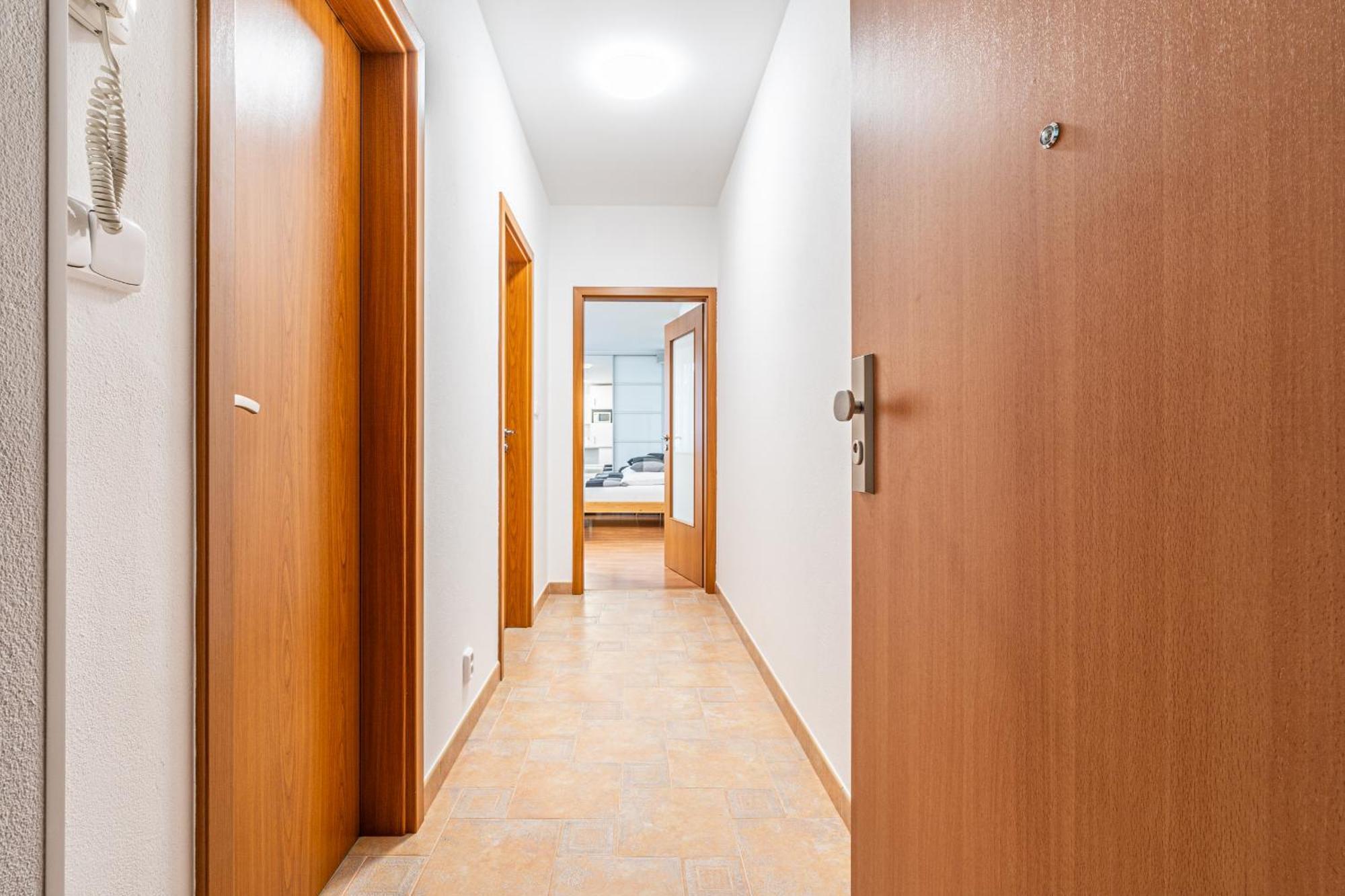 Apartment Komín Exteriér fotografie